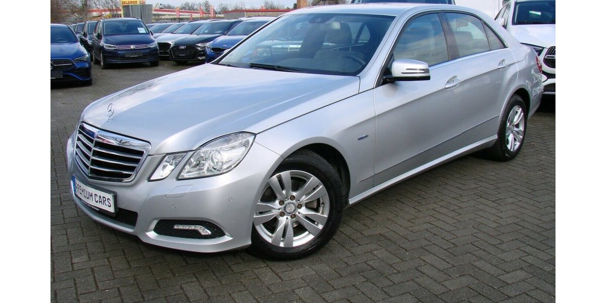 Mercedes-Benz E 220 CDI Avantgarde BlueEfficiency Multikontursit 141.322 km 13.980 &euro; Falkensee 14612