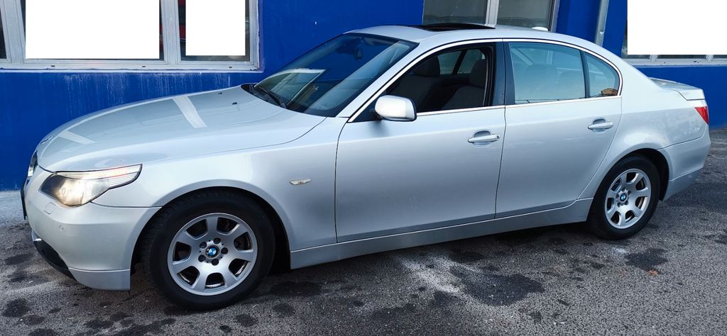 BMW 523 200.000 km 3.333 &euro; Berlin 13405