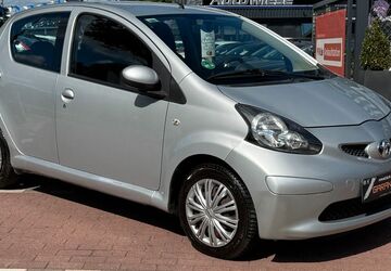 Toyota Aygo (X) 89.985 km 2.990 &euro; BERLIN 13127