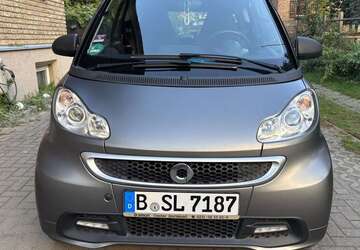 Smart forTwo 44.238 km 9.000 &euro; Berlin 13467