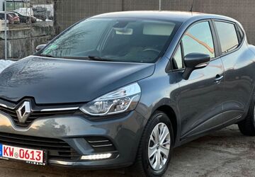 Renault Clio 124.000 km 5.990 &euro; Schönefeld 12529
