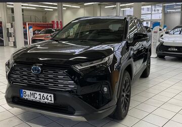 Toyota RAV 4 6.500 km 57.490 &euro; Berlin 13403