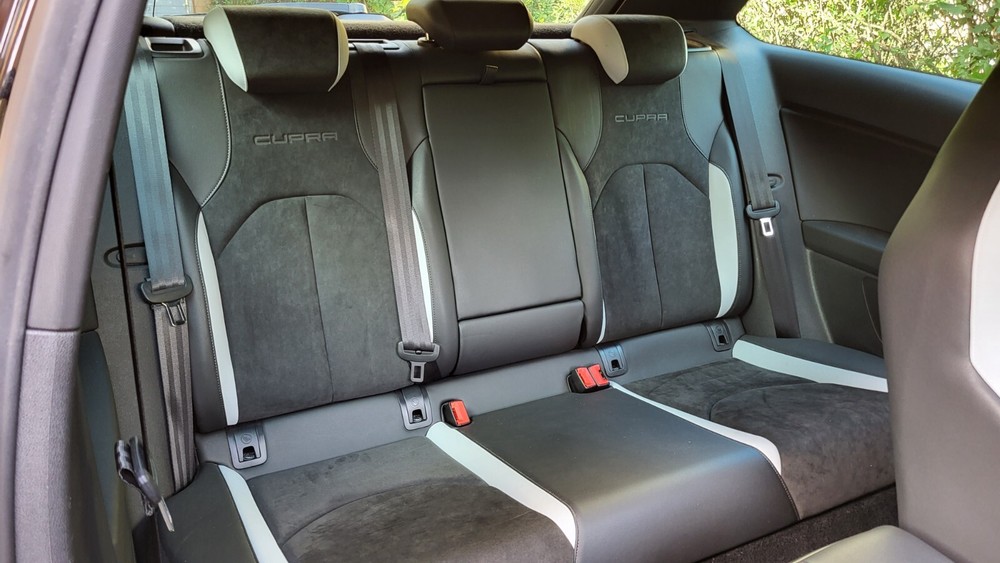 Seat Leon SC 96.000 km 16.900 &euro; Berlin 10178