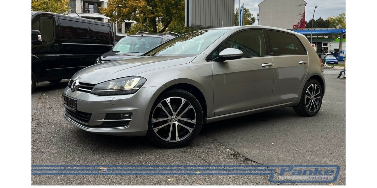 VW Golf VII Allstar BMT*PDC*Xenon*SHZ*Tempo* 94.457 km 11.990 &euro; Berlin 13187