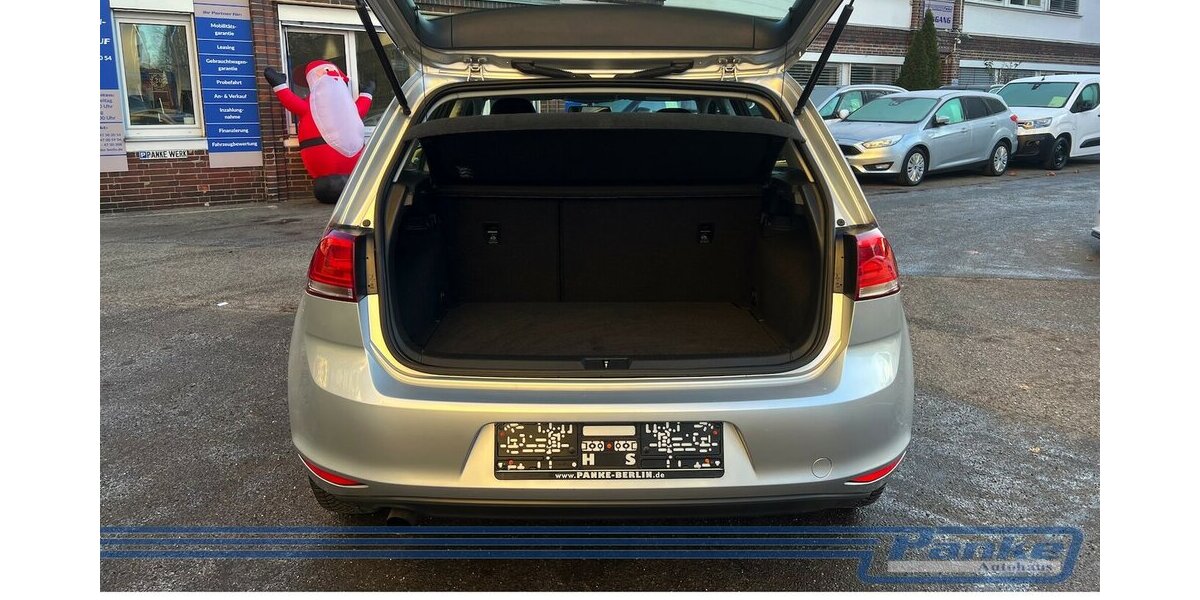 VW Golf VII BMT*Navi*Tempo*SHZ*Tel.*Touch* 120.529 km 9.990 &euro; Berlin 13187