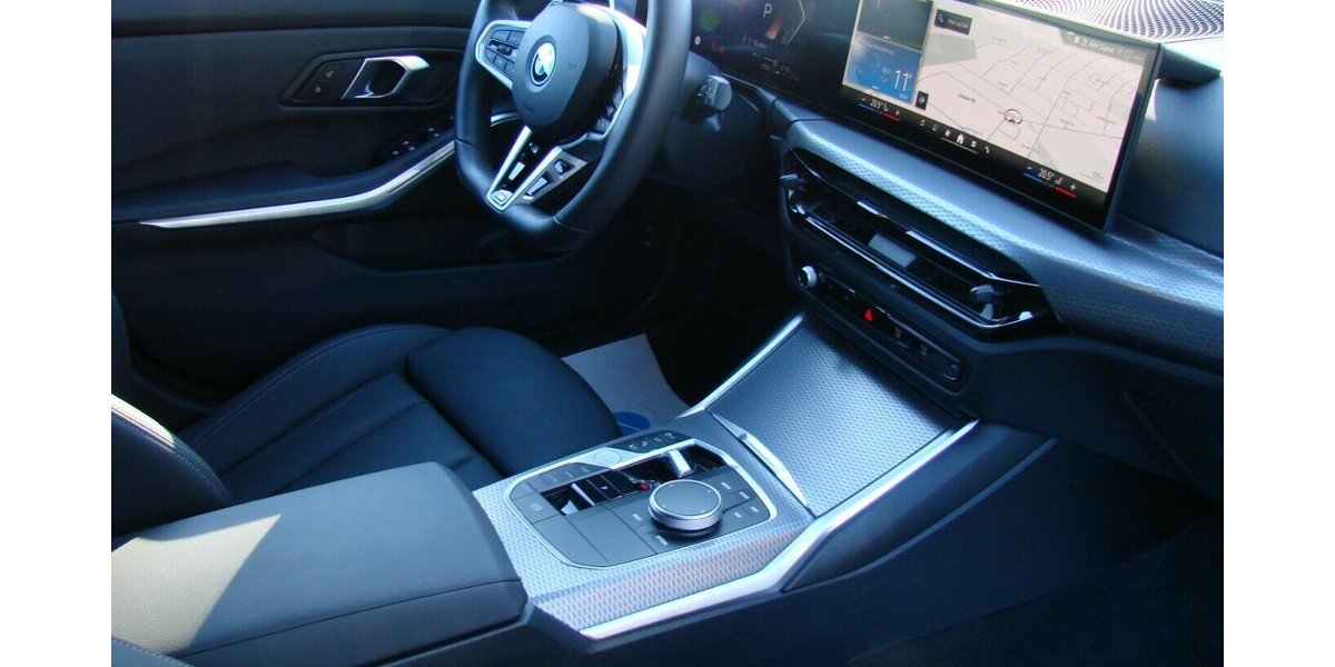 BMW 330e Touring LCI M SportPro HUD HiFi AHK 360º 15.130 km 42.980 &euro; Falkensee 14612