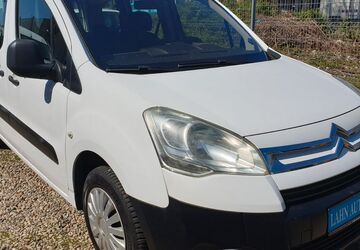 Citroen Berlingo 157.521 km 4.499 &euro; Berlin 12055