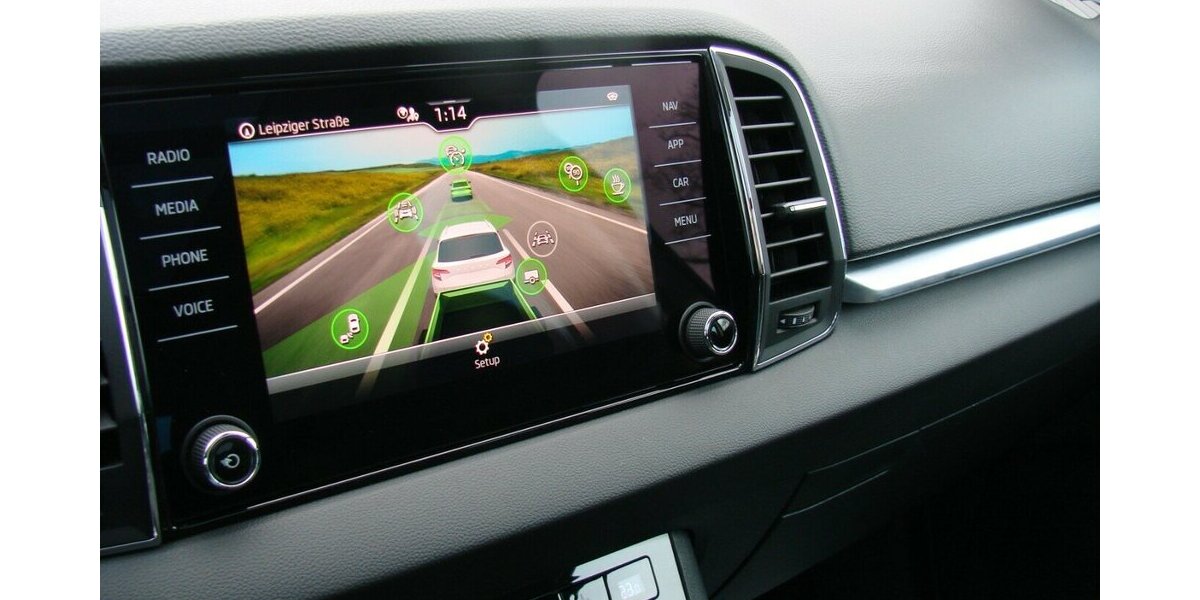 Skoda Karoq 1,5TSi Clever ACC 360° LED Pano AHK 56.303 km 25.980 &euro; Falkensee 14612