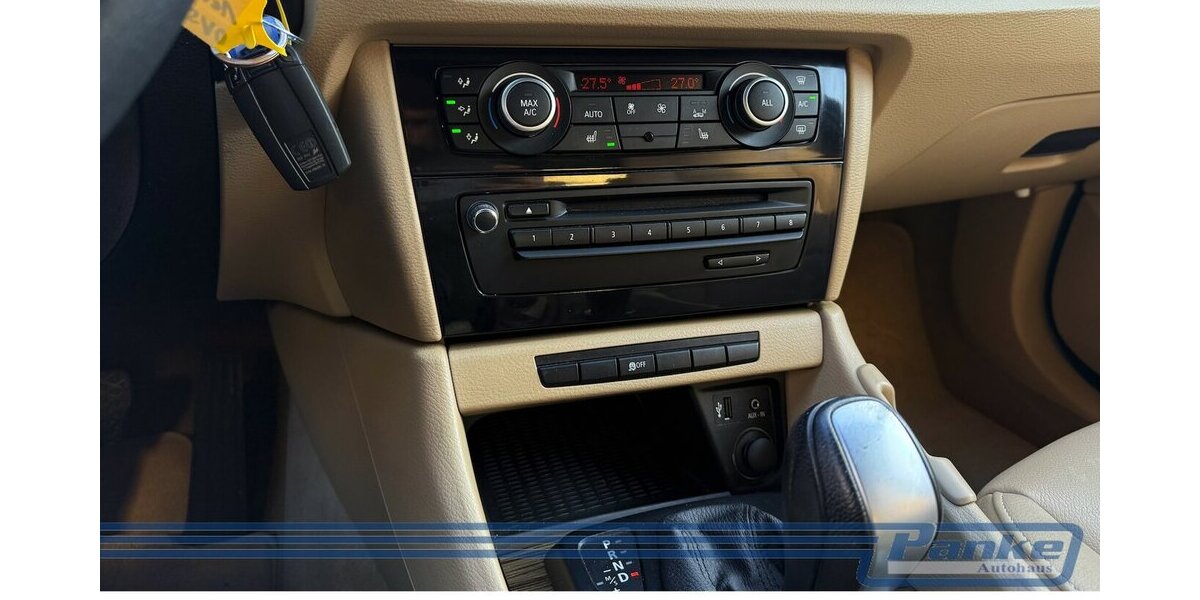 BMW X1 18 i sDrive Aut.*NAV*SHZ*Leder*USB*AC* 100.000 km 10.490 &euro; Berlin 13187