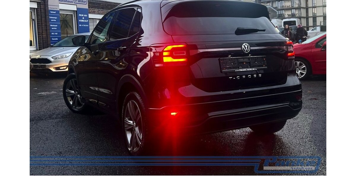 VW T-Cross 1.0 TSI R-Line DSG OPF*ACC*NAV*RFK*LED* 81.393 km 17.890 &euro; Berlin 13187