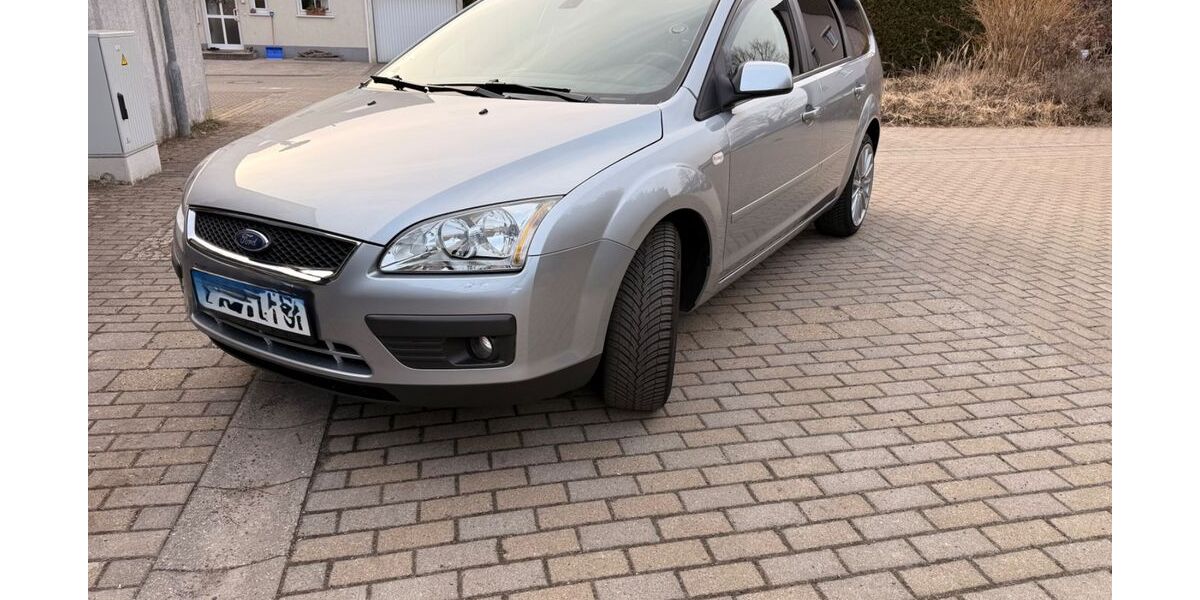 Ford Focus 123.000 km 4.850 &euro; Hohen Neuendorf 16540
