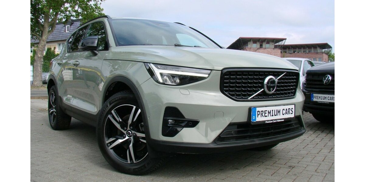 Volvo XC40 NOVC-HEV Plus Dark LED ACC H&K 360º 33.426 km 29.980 &euro; Falkensee 14612