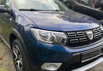 Dacia Sandero 35.000 km 8.900 &euro; Berlin 12683