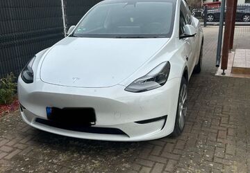 Tesla Model Y 36.800 km 38.000 &euro; Oranienburg 16515