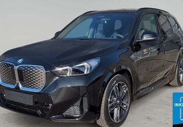 BMW iX1 2.251 km 49.940 &euro; Potsdam 14482