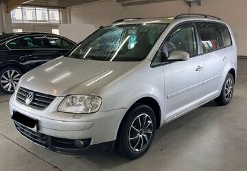 VW Touran 250.000 km 3.499 &euro; Berlin 13405