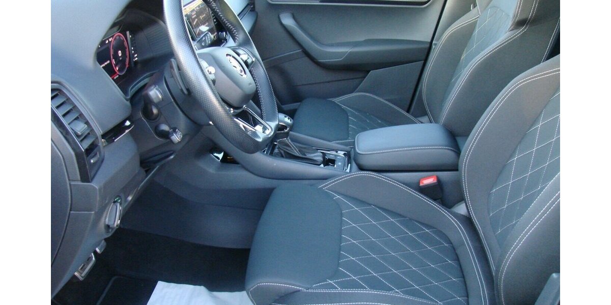 Skoda Karoq 2,0TDi 4x4 Sportline ACC AHK SHZ Matrix 13.915 km 37.980 &euro; Falkensee 14612