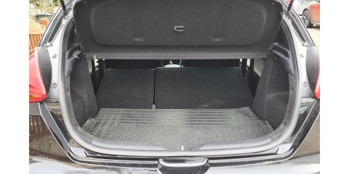 Kia Pro CeeD 77.580 km 9.999 &euro; Berlin 10178