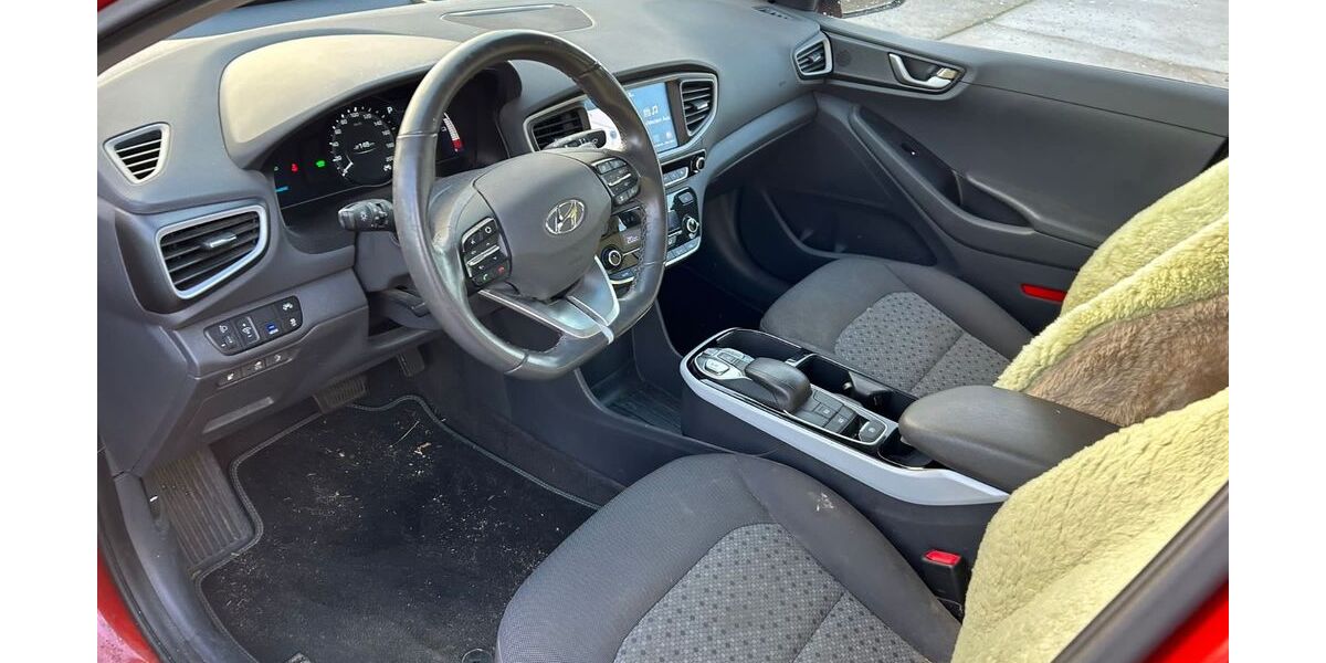 Hyundai IONIQ 18.000 km 13.500 &euro; Berlin 13583