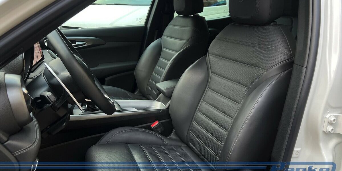 Alfa Romeo Tonale Veloce 1.3 VGT Plug-In-Hybrid Q4*H/K*360° 26.438 km 27.990 &euro; Berlin 13187