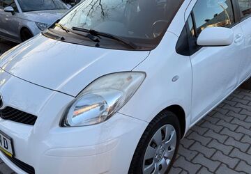 Toyota Yaris 100.000 km 3.850 &euro; Berlin Wittenau -Reinickendorf 13407