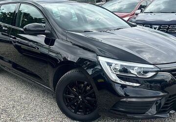 Renault Megane 55.474 km 9.290 &euro; Berlin 13089