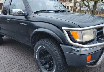 Toyota Tacoma 231.112 km 8.499 &euro; Berlin 12349