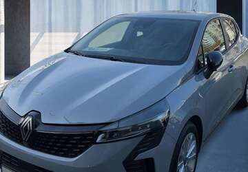 Renault Clio 23.205 km 15.990 &euro; Berlin 13055