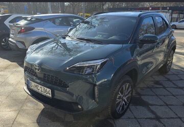 Toyota Yaris Cross 1.252 km 31.960 &euro; Berlin 13403