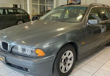 BMW 520 250.000 km 2.450 &euro; Berlin 12349