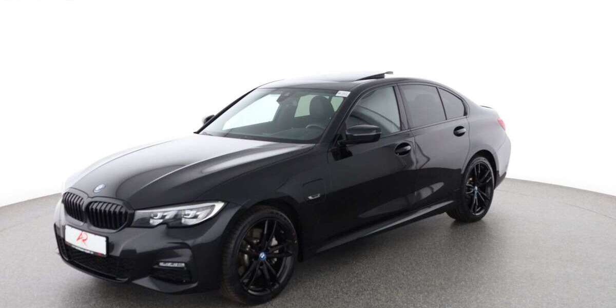 BMW 330 49.985 km 32.880 &euro; Berlin 12103