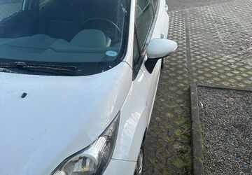 Ford Fiesta 92.000 km 4.500 &euro; Berlin 13403