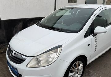 Opel Corsa 141.665 km 2.000 &euro; Berlin 13089