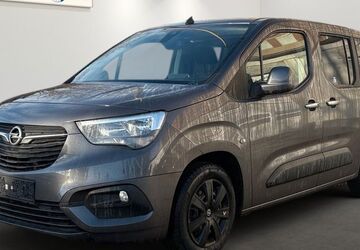 Opel Combo 132.439 km 8.799 &euro; Berlin 12681