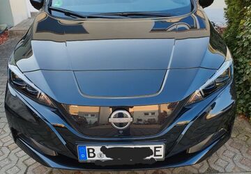Nissan Leaf 18.378 km 17.999 &euro; Berlin 13059