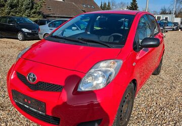 Toyota Yaris 241.100 km 1.990 &euro; Rüdersdorf OT Tasdorf 15562