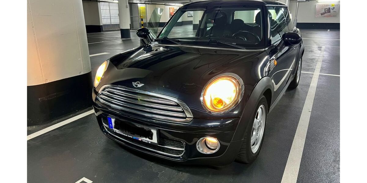 Mini Cooper D 157.662 km 3.650 &euro; Berlin 10623