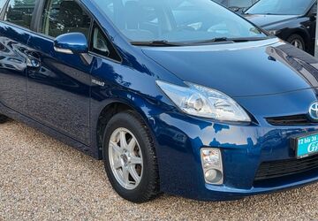 Toyota Prius 67.102 km 10.999 &euro; Berlin 13589