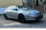 Opel Astra 1.4 150 Jahre *SHZ*PDC*AUX*Teilleder* 112.935 km 5.990 &euro; Berlin 13187