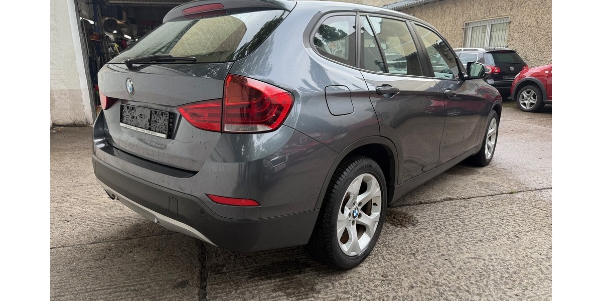 BMW X1 sDrive18d Automatic 92.443 km 12.700 &euro; Berlin 10247