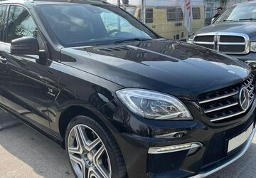 Mercedes-Benz ML 63 AMG 214.000 km 21.900 &euro; Berlin 12359