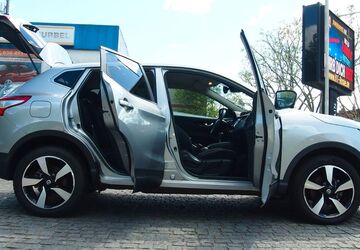 Nissan Qashqai 72.000 km 13.800 &euro; Berlin 13437