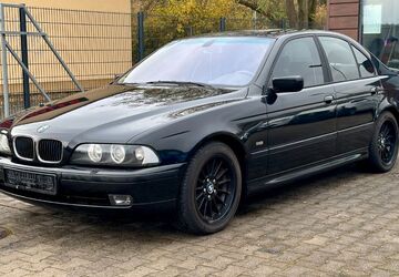 BMW 523 238.108 km 1.999 &euro; Blankenfelde-Mahlow 15827