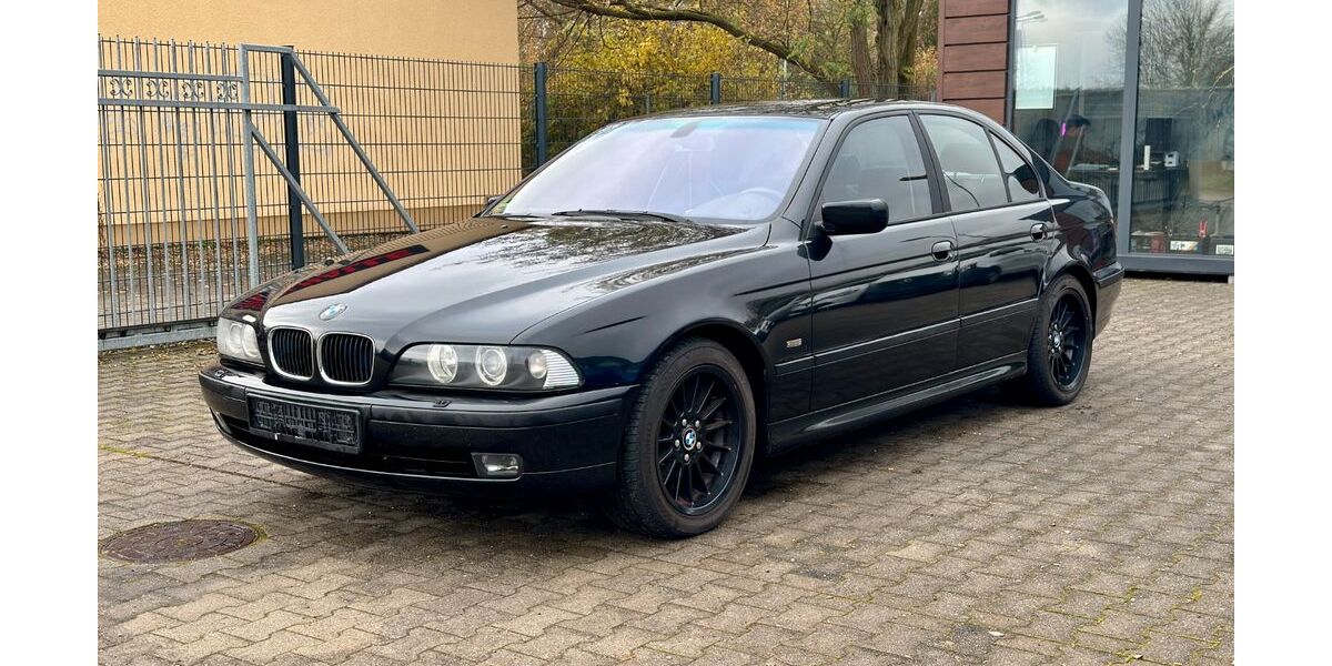 BMW 523 238.108 km 1.999 &euro; Blankenfelde-Mahlow 15827