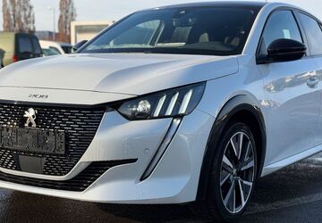 Peugeot 208 87.030 km 13.900 &euro; Blankenfelde Mahlow 15831