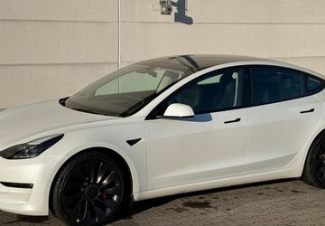 Tesla Model 3 43.500 km 27.900 &euro; Berlin 12351
