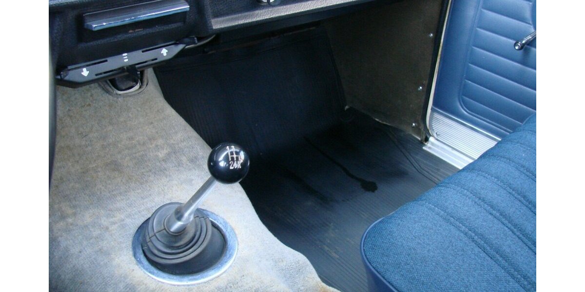 GAZ 24 WOLGA M24 - H-Kennzeichen AHK 33.695 km 9.980 &euro; Falkensee 14612