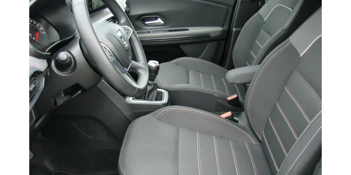 Dacia Jogger 1.0TCe 110 Extreme+ LED 7Sitzer Totwinkel K 52.987 km 16.980 &euro; Falkensee 14612