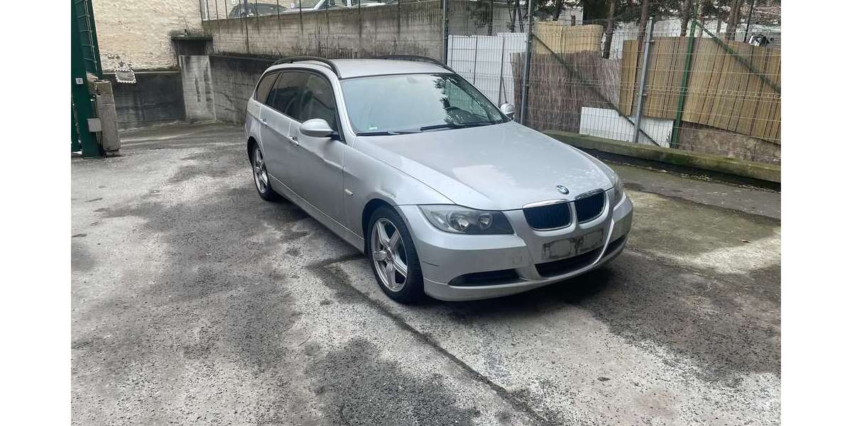 BMW 320 200.000 km 2.300 &euro; Berlin 10785