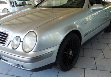 Mercedes-Benz CLK 200 188.129 km 4.999 &euro; Berlin-Marienfelde 12277